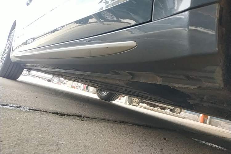 Used Geely Auto Preface 2023 2.0TD Prestige Version Right Side Sill