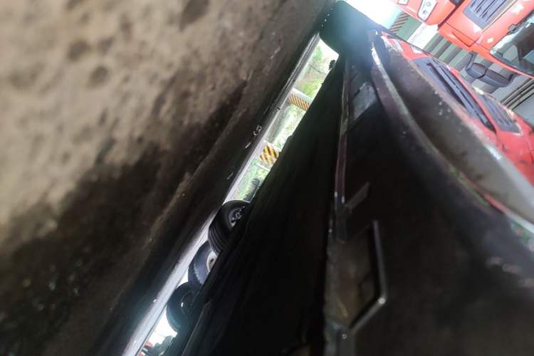 Used Geely Auto Preface 2023 2.0TD Luxury Version Right Side Sill