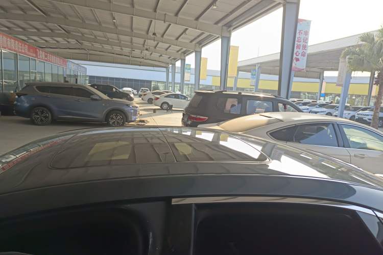 Used Geely Auto Preface 2023 1.5TD Kunlun Edition Roof