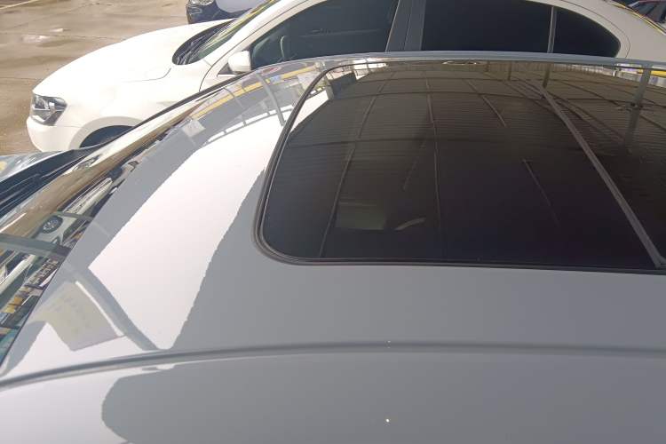 Used Geely Auto Preface 2023 2.0TD Prestige Version Roof
