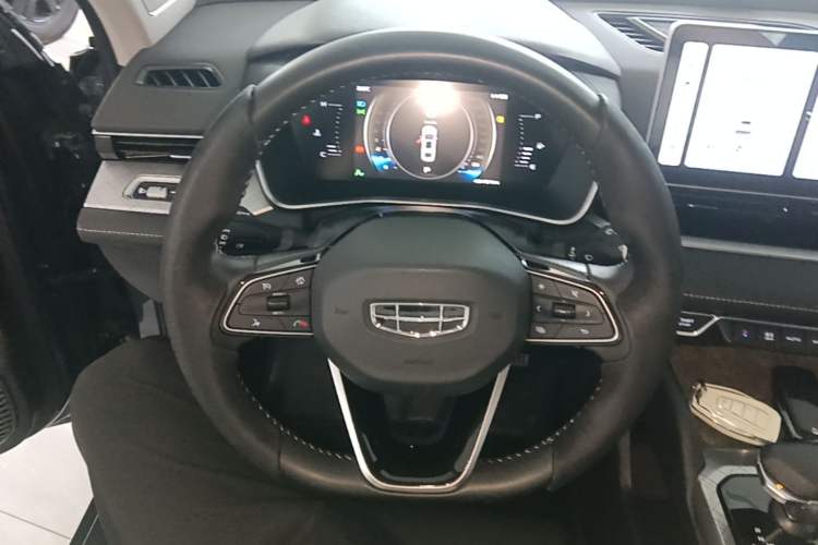 Used Geely Auto Preface 2023 2.0TD Luxury Version Steering Wheel