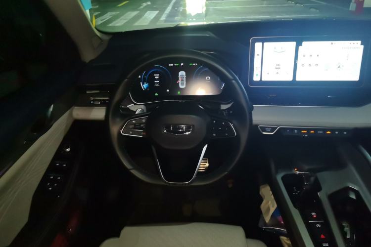 Used Geely Auto Preface 2023 2.0TD Prestige Version Steering Wheel