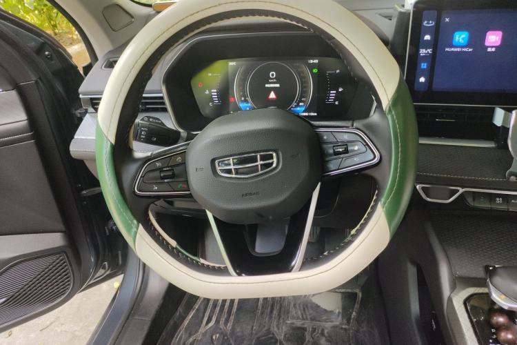 Used Geely Auto Preface 2023 2.0TD Luxury Version Steering Wheel
