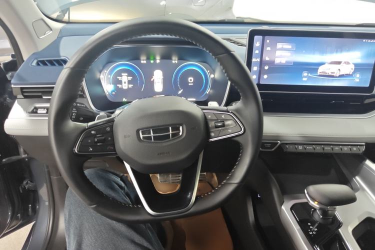 Used Geely Auto Preface 2023 2.0TD Prestige Version Steering Wheel