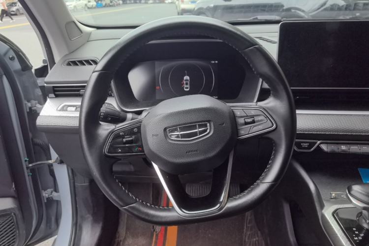 Used Geely Auto Preface 2023 2.0TD Luxury Version Steering Wheel