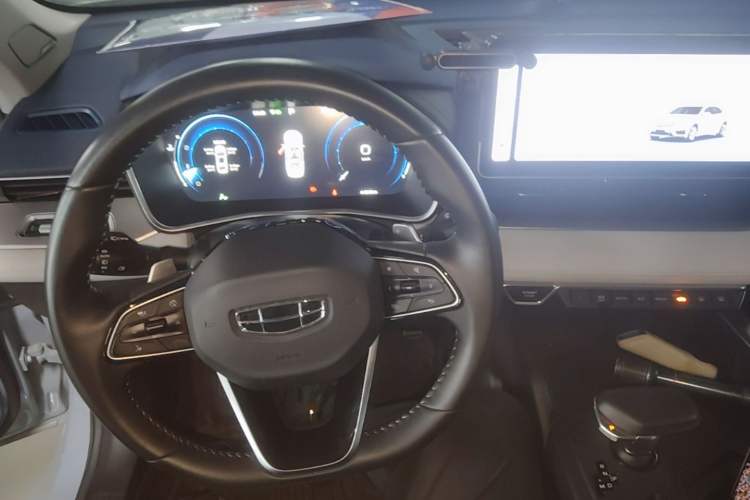 Used Geely Auto Preface 2023 2.0TD Prestige Version Steering Wheel