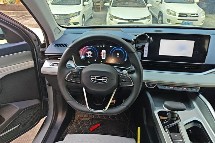 Used Geely Auto Preface 2023 2.0TD Prestige Version Steering Wheel