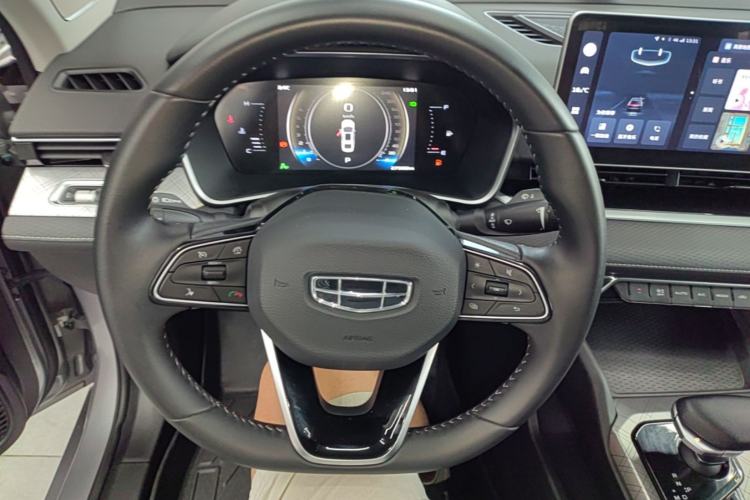 Used Geely Auto Preface 2023 2.0TD Luxury Version Steering Wheel