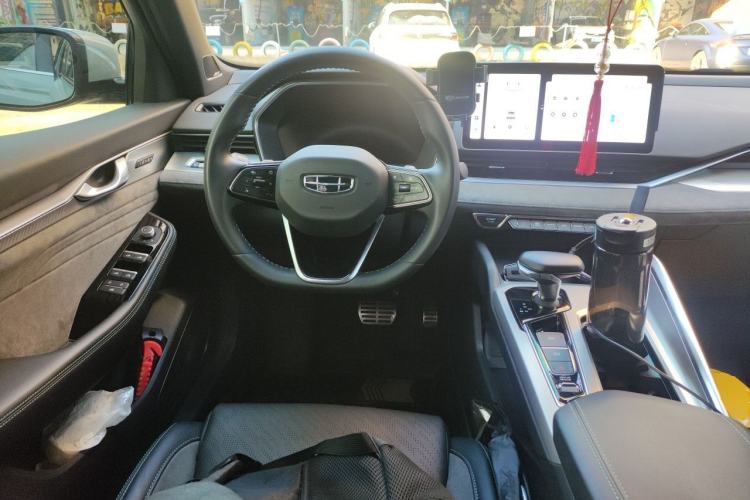 Used Geely Auto Preface 2023 2.0TD "Only This Verdant Green" Edition Steering Wheel