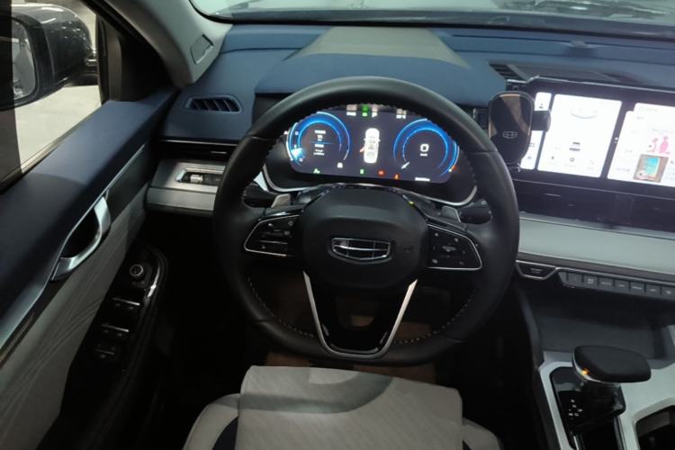Used Geely Auto Preface 2023 2.0TD Prestige Version Steering Wheel