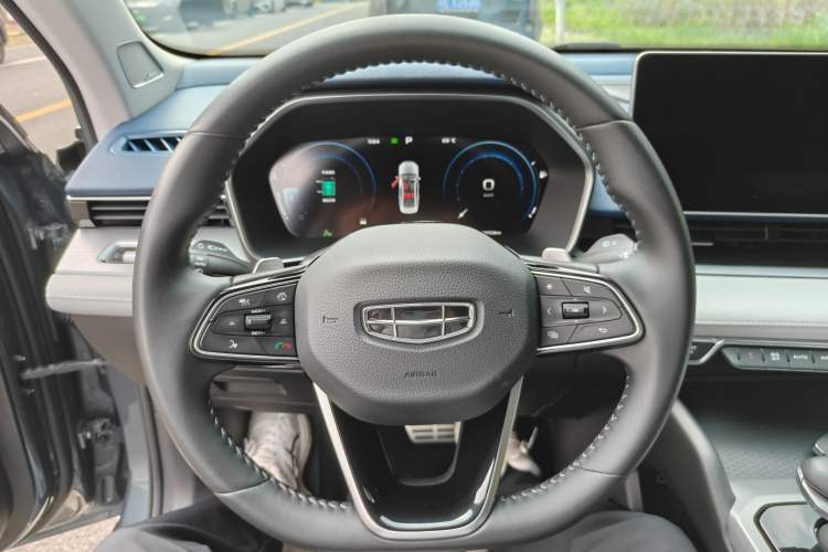 Used Geely Auto Preface 2023 2.0TD Prestige Version Steering Wheel