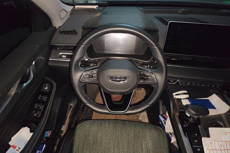 Used Geely Auto Preface 2023 2.0TD Luxury Version Steering Wheel
