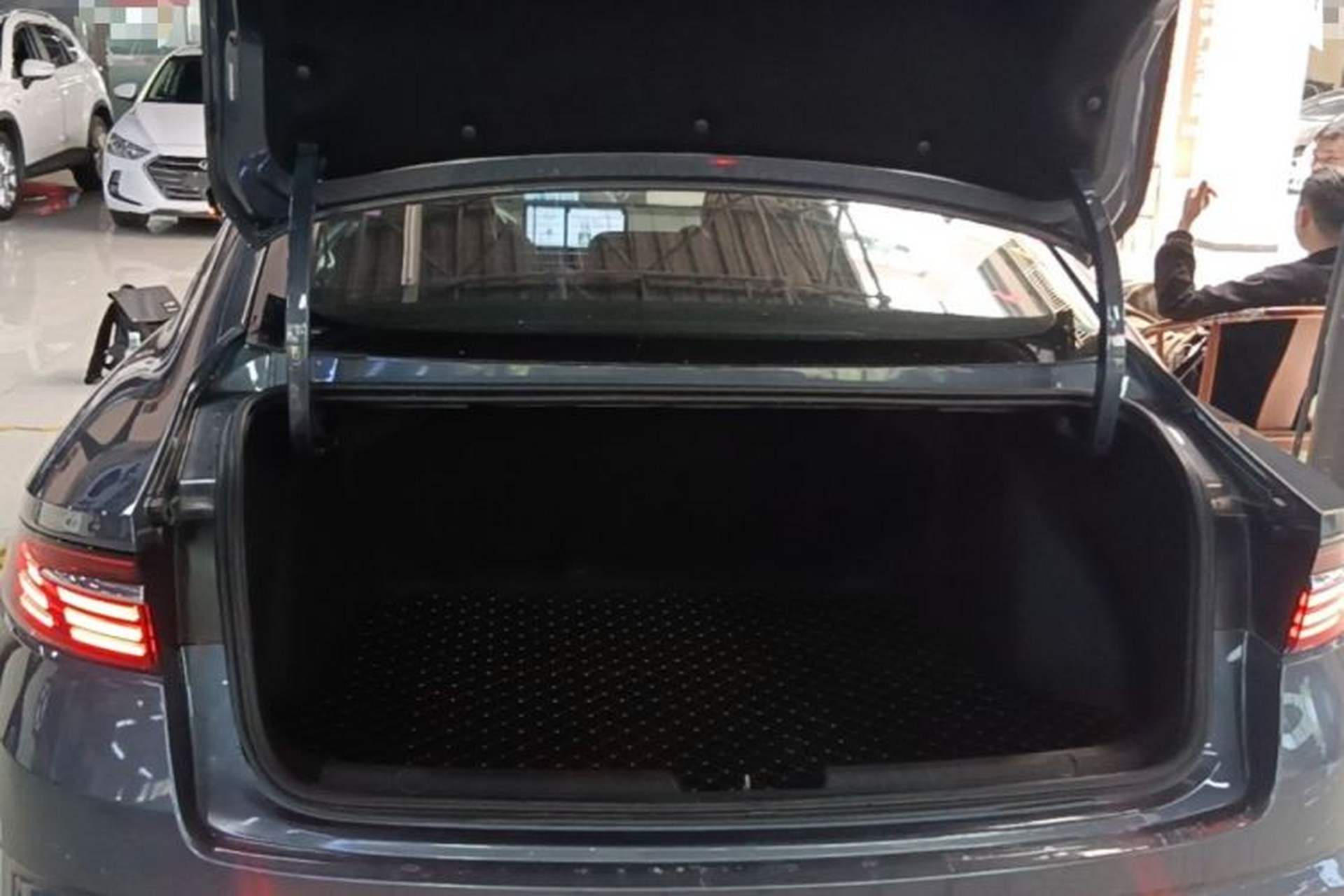 Used Geely Auto Preface 2023 1.5TD Fuyao Version Trunk