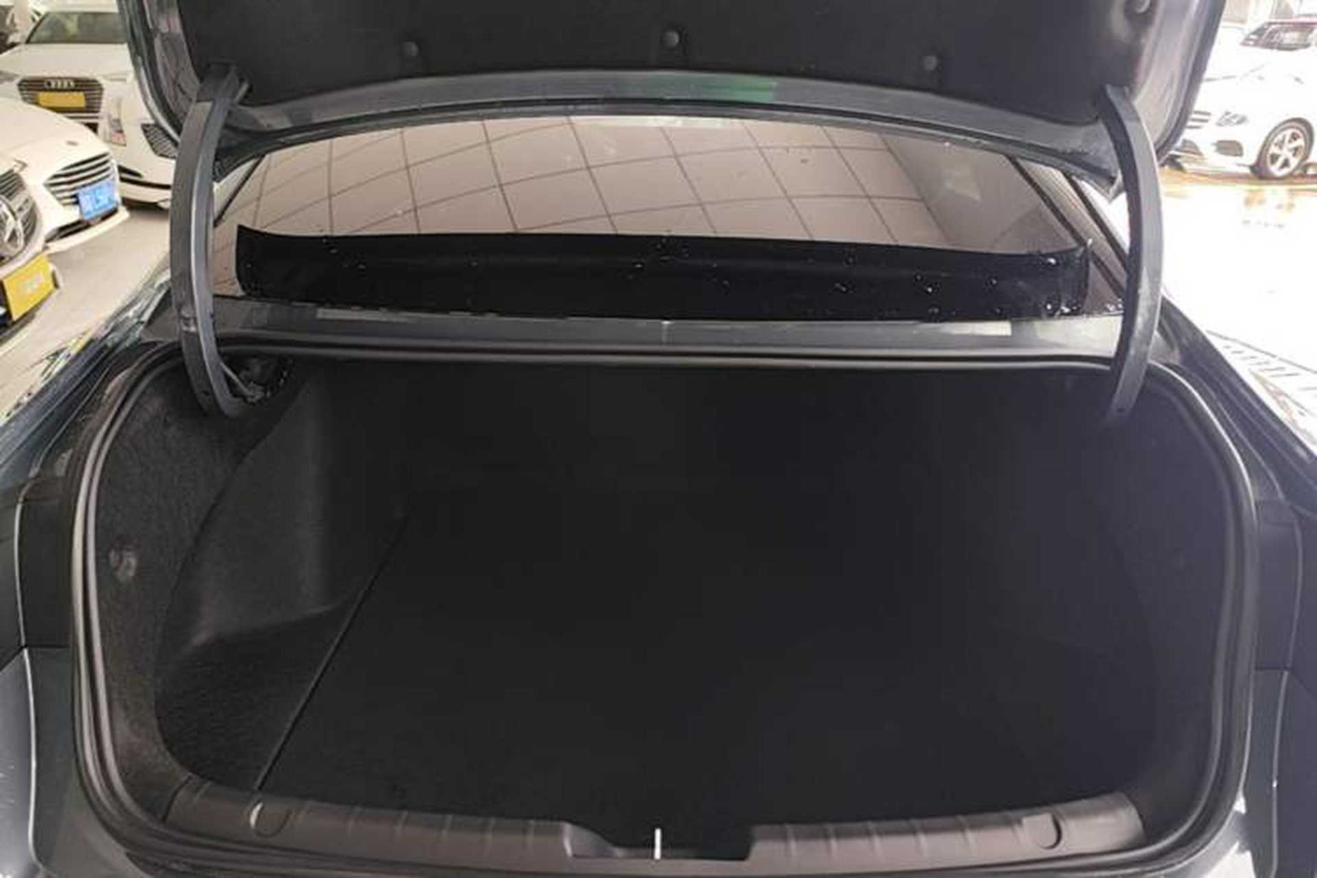 Used Geely Auto Preface 2023 2.0TD "Only This Verdant Green" Edition Trunk