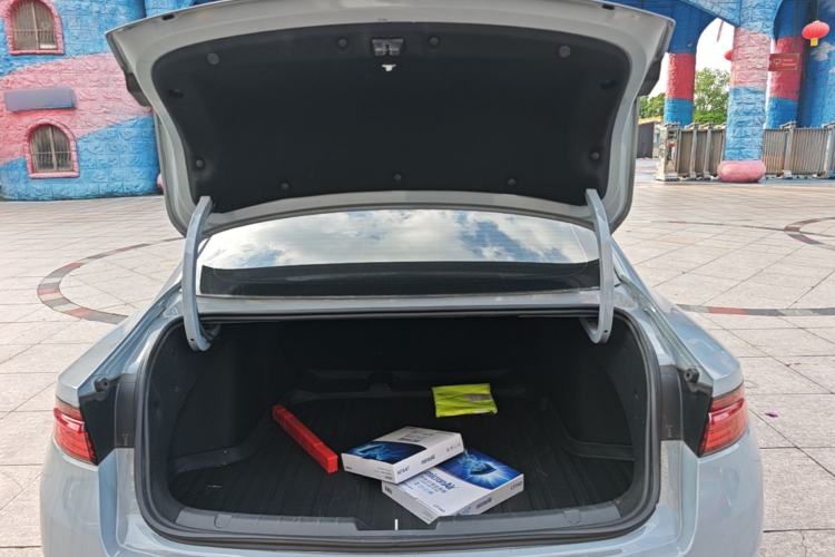 Used Geely Auto Preface 2023 1.5TD Kunlun Edition Trunk