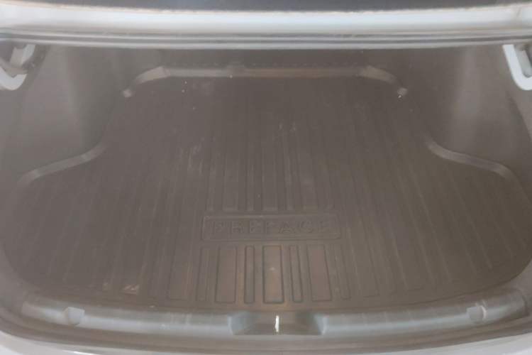 Used Geely Auto Preface 2023 2.0TD Prestige Version Trunk