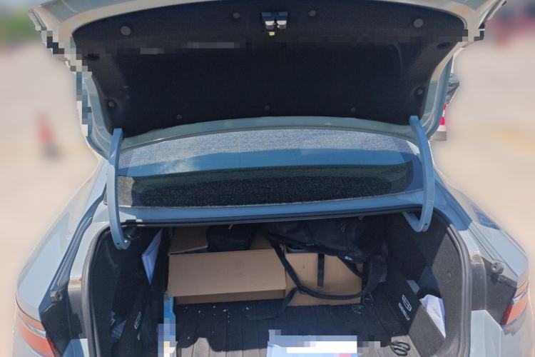 Used Geely Auto Preface 2023 1.5TD Kunlun Edition Trunk