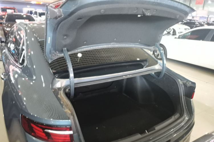 Used Geely Auto Preface 2023 2.0TD Luxury Version Trunk