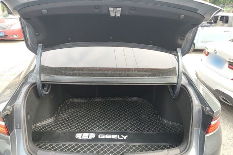 Used Geely Auto Preface 2023 2.0TD Luxury Version Trunk