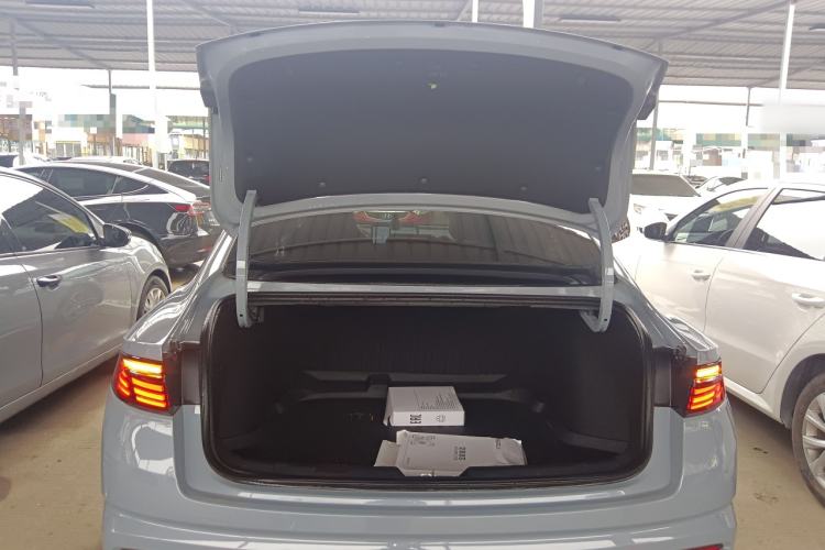 Used Geely Auto Preface 2023 2.0TD Prestige Version Trunk