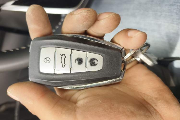 Used Geely Auto Preface 2023 2.0TD Luxury Version Vehicle Key