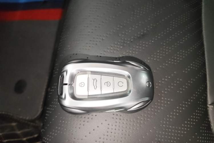 Used Geely Auto Preface 2023 2.0TD Luxury Version Vehicle Key