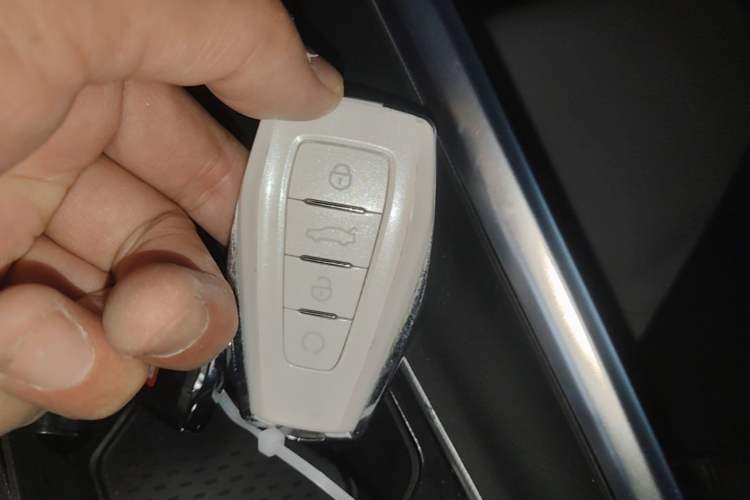 Used Geely Auto Preface 2023 2.0TD Prestige Version Vehicle Key