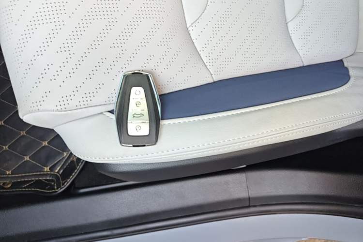 Used Geely Auto Preface 2023 2.0TD Prestige Version Vehicle Key