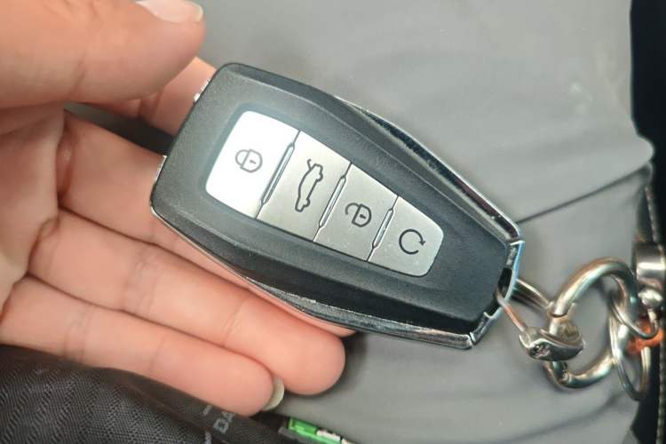 Used Geely Auto Preface 2023 2.0TD Luxury Version Vehicle Key