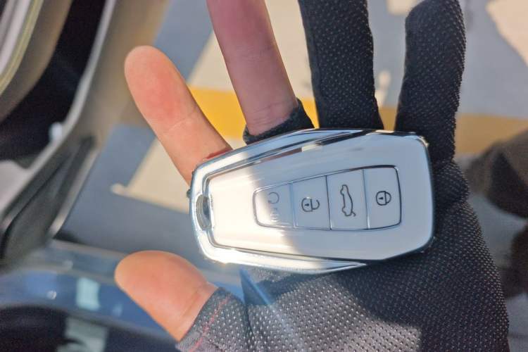 Used Geely Auto Preface 2023 1.5TD Kunlun Edition Vehicle Key