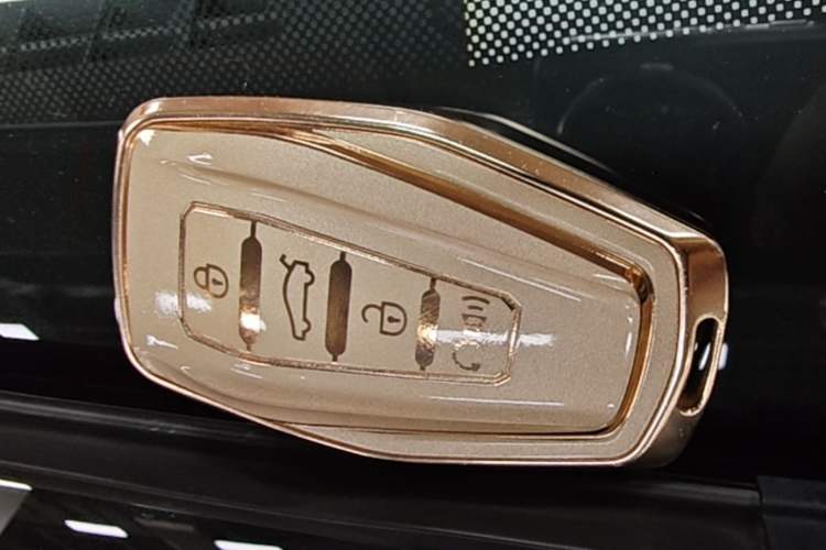Used Geely Auto Preface 2023 2.0TD Luxury Version Vehicle Key
