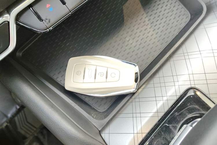 Used Geely Auto Preface 2023 2.0TD Luxury Version Vehicle Key