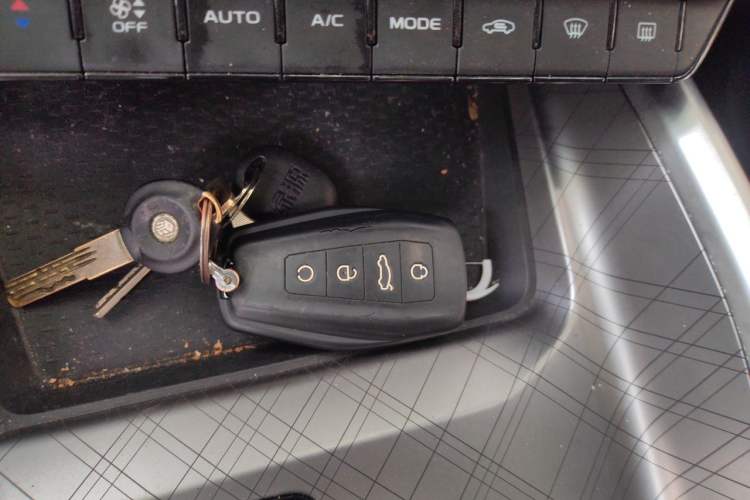Used Geely Auto Preface 2023 2.0TD Luxury Version Vehicle Key