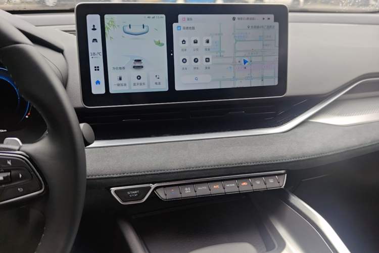 Used Geely Auto Preface 2023 2.0TD "Only This Verdant Green" Edition Audio And AC Panel