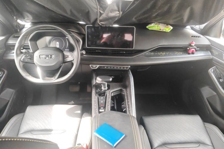 Used Geely Auto Preface 2023 1.5TD Fuyao Version Center Console