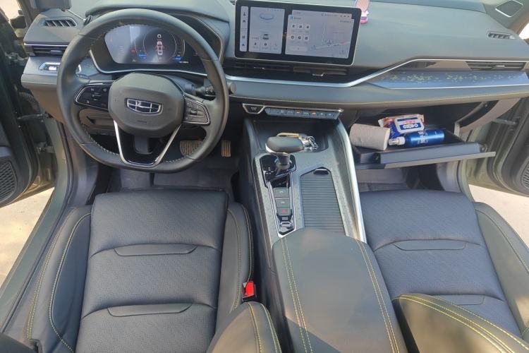 Used Geely Auto Preface 2023 1.5TD Fuyao Version Center Console