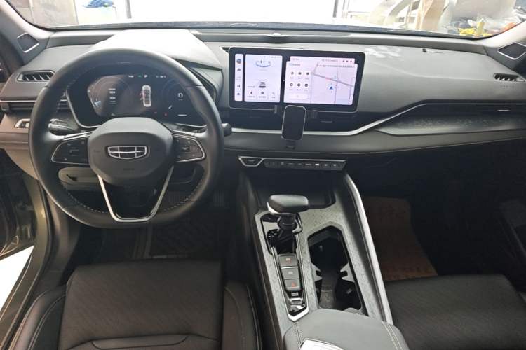 Used Geely Auto Preface 2023 1.5TD Kunlun Edition Center Console