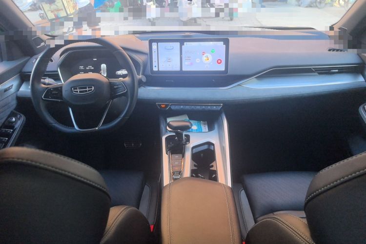 Used Geely Auto Preface 2023 2.0TD "Only This Verdant Green" Edition Center Console