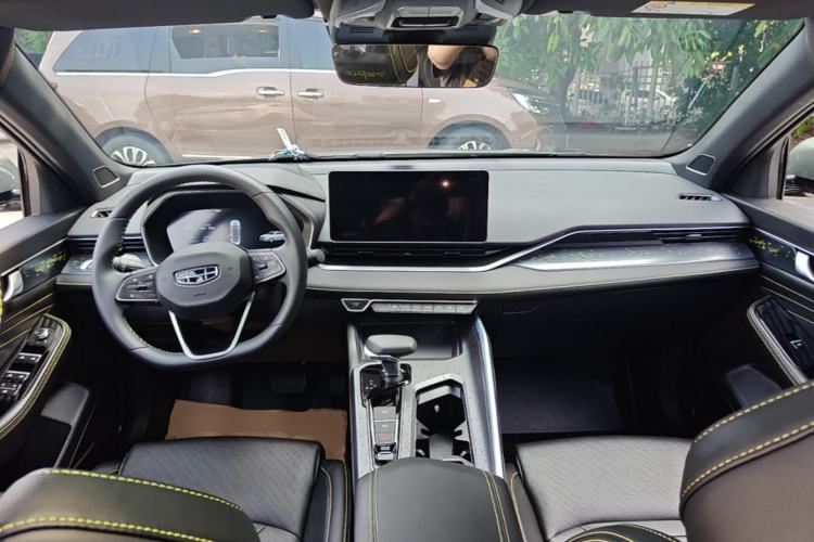 Used Geely Auto Preface 2023 1.5TD Kunlun Edition Center Console