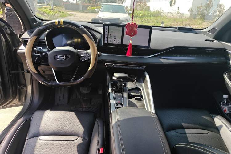 Used Geely Auto Preface 2023 1.5TD Fuyao Version Center Console