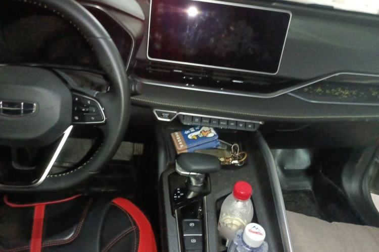 Used Geely Auto Preface 2023 1.5TD Kunlun Edition Center Console