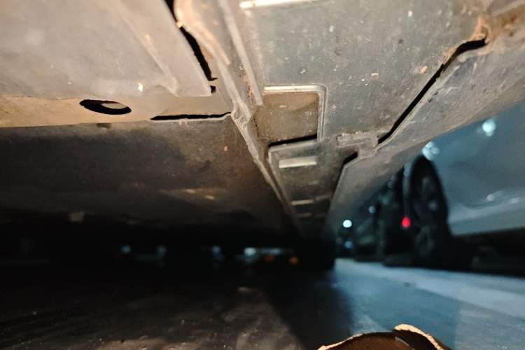 Used Geely Auto Preface 2023 1.5TD Kunlun Edition Chassis Front Left