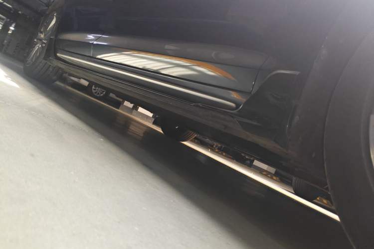 Used Geely Auto Preface 2023 2.0TD "Only This Verdant Green" Edition Chassis Front Right