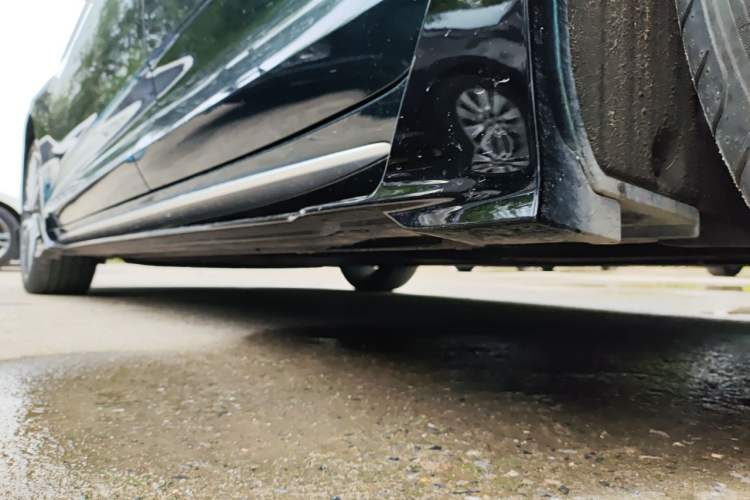 Used Geely Auto Preface 2023 2.0TD "Only This Verdant Green" Edition Chassis Rear Left