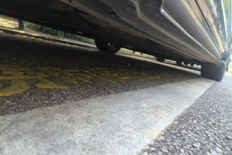 Used Geely Auto Preface 2023 2.0TD "Only This Verdant Green" Edition Chassis Rear Right