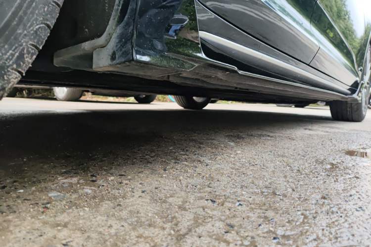 Used Geely Auto Preface 2023 2.0TD "Only This Verdant Green" Edition Chassis Rear Right