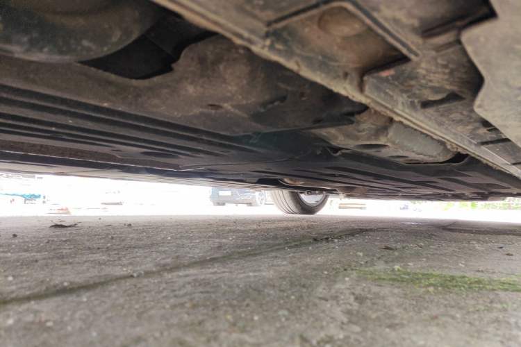 Used Geely Auto Preface 2023 2.0TD "Only This Verdant Green" Edition Chassis Rear Right