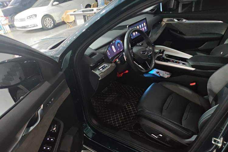 Used Geely Auto Preface 2023 2.0TD "Only This Verdant Green" Edition Driver Seat