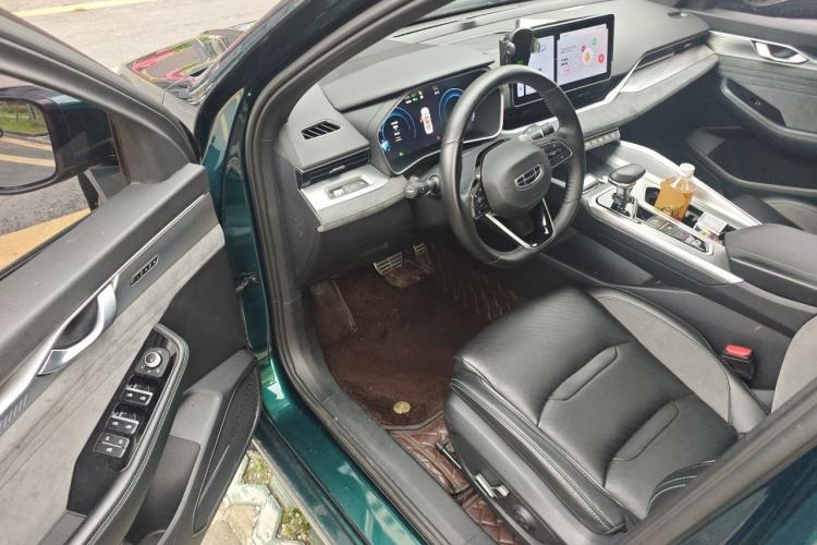 Used Geely Auto Preface 2023 2.0TD "Only This Verdant Green" Edition Driver Seat