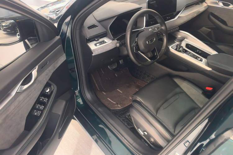 Used Geely Auto Preface 2023 2.0TD "Only This Verdant Green" Edition Driver Seat